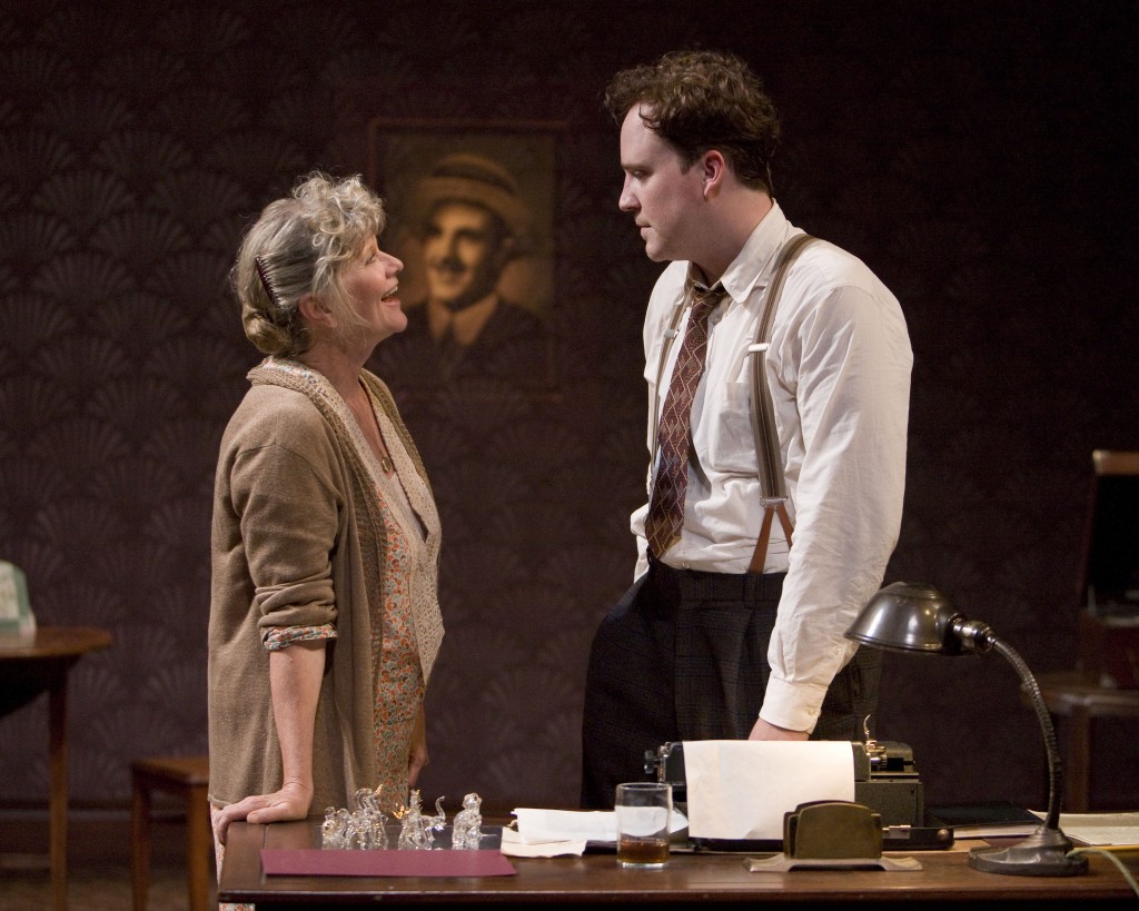 THE GLASS MENAGERIE By Tennessee Williams Mark Taper Forum Los   Glass Menagerie Photo 2 1024x819 