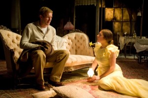 Paul Kubicki's Chicago review of The Glass Menagerie at Steppenwolf