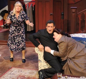 Milo Shapiro's Stage and Cinema review of SEE HOW THEY RUN at Lambs Players San Diego