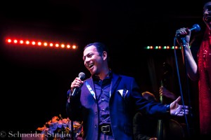 Tony Frankel’s Stage and Cinema review of Cortés Alexander’s cabaret Have a SWELL Holiday at Sterling’s Upstairs at the Federal