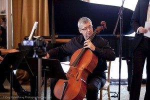 Cellist John Walz, co-director of Le Salon de Musiques