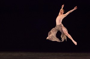 River North Dance Chicago_Hank Hunter_Choreography by Frank Chaves_Photo by Cheryl Mann