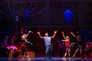Andr+¬ De Shields (center) and cast members of the new musical comedy GOTTA DANCE in the World Premiere engagement at Broadway in ChicagoGÇÖs Bank of America Theatre (c)Matthew Murphy