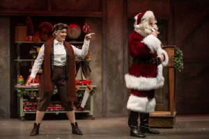 carisa-barecca-and-joe-dempsey-in-the-second-citys-twist-your-dickens-at-goodman-theatre
