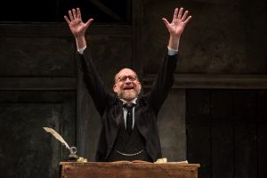 ron-west-director-and-scrooge-in-the-second-citys-twist-your-dickens-at-goodman-theatre