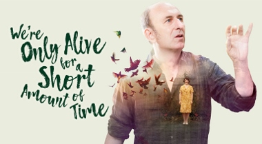 Post image for Chicago Theater Review: WE’RE ONLY ALIVE FOR A SHORT AMOUNT OF TIME (Goodman Theatre)