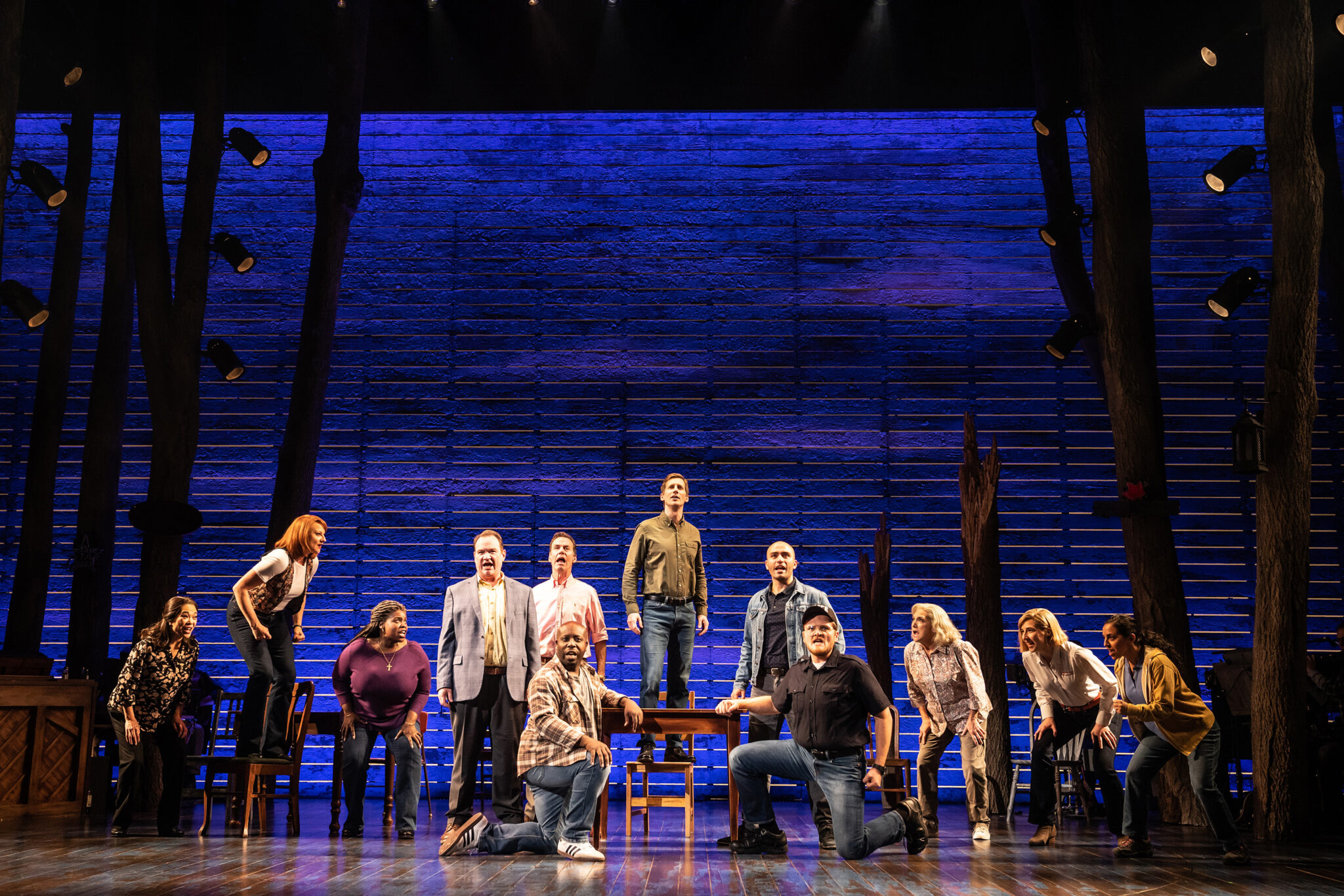 Review COME FROM AWAY (North American Tour) Stage and Cinema